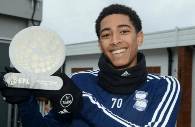 莫雷诺：第一天到米兰我还穿着卡通内裤，结果队友们都穿名牌（莫雷诺回忆初来米兰：我穿卡通内裤，队友全身名牌）