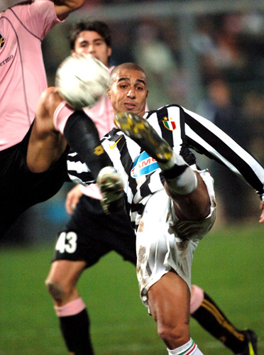 意甲：国米2-0完胜博洛尼亚（意甲：国米2-0轻取博洛尼亚）