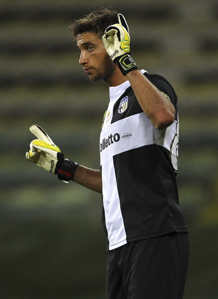 澳超战报：格里马尔迪补时绝杀，墨尔本胜利1-0墨尔本城（澳超：格里马尔迪读秒制胜，墨尔本胜利1-0击败墨尔本城）