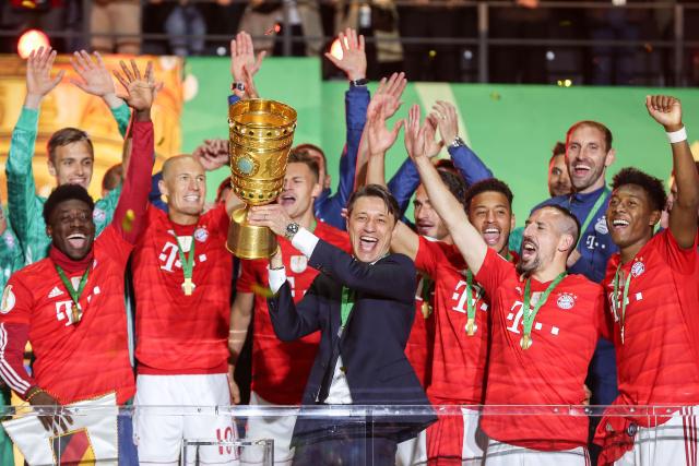 王曼昱3-0横扫李恩惠，发挥稳定，技术多样，孙颖莎等队友观战学习。（王曼昱3-0完胜李恩惠，状态稳健技法多变，孙颖莎等队友场边观摩学习）