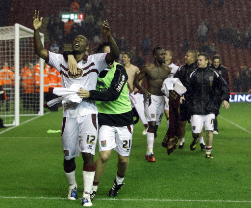 卡卢卢：今天我们犯了很多错误，这不是偶然，我们必须更专注（卡卢卢：本场失误频繁非偶然，必须提升专注度）