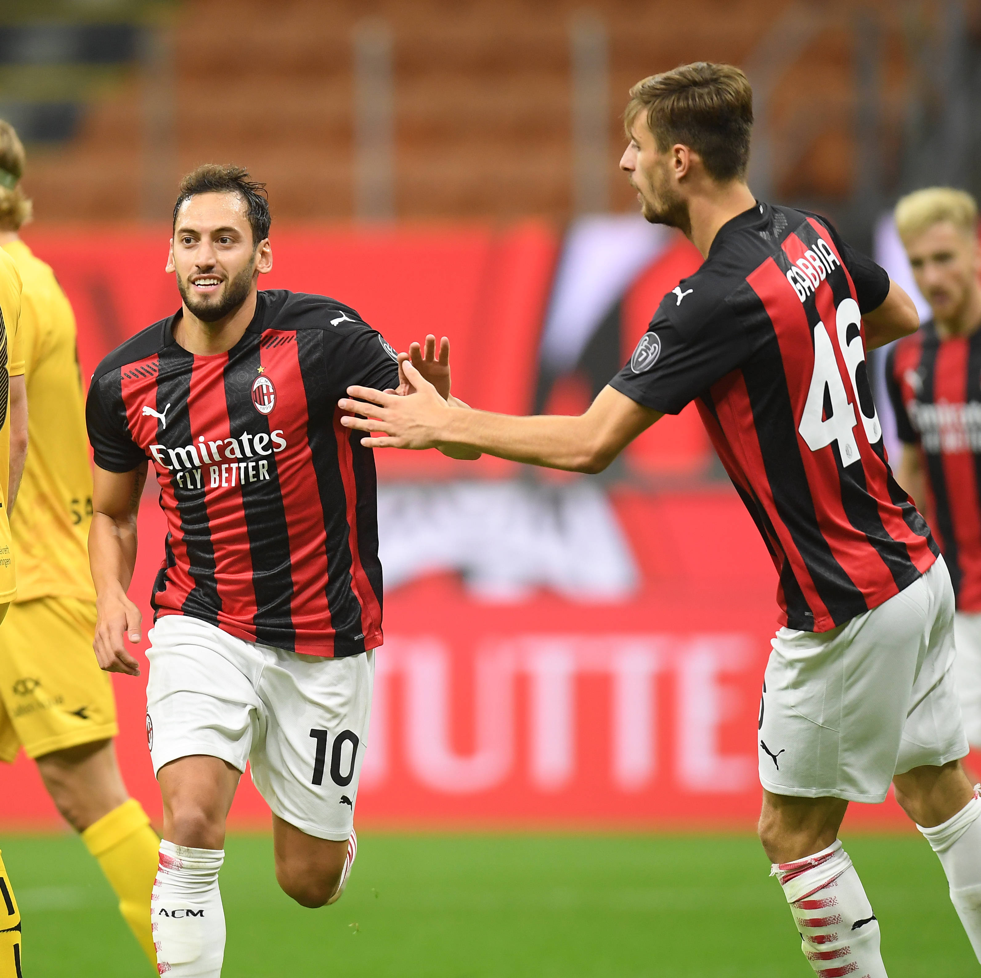 C罗没投！B席作为葡萄牙队长参与FIFA最佳投票，第一投给维蒂尼亚（C罗未投票！葡萄牙队长B席参与FIFA最佳评选，首选维蒂尼亚）